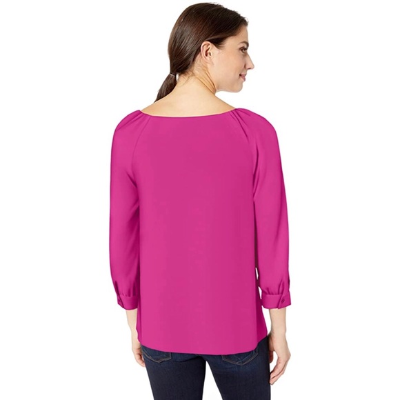 Lark & Ro Three Quarter Sleeve Blouse - Picture 3 of 9